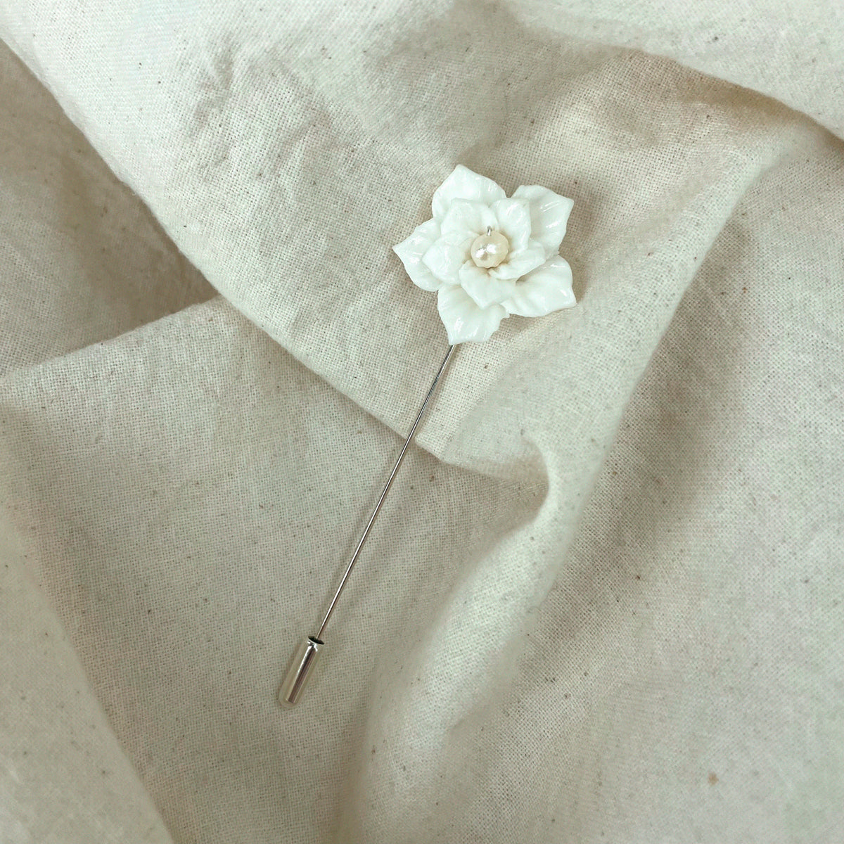 Boutonniere Flor & Perla